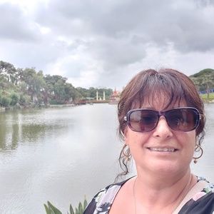 Meet your Posher, Isabel